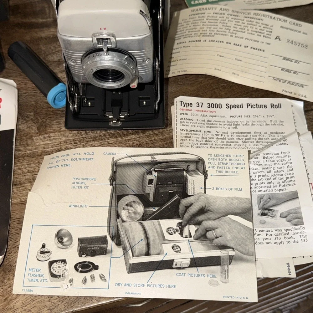 Polaroid Land Camera Model 80b Highlander Complete Case & Original‎ Paperwork
